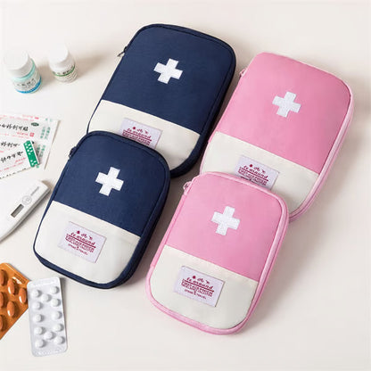 💊🎒Ostatni dzień – kup jeden, drugi otrzymasz gratis!🎁🔥Przenośny, kieszonkowy zestaw leków na podróż🛡️✅