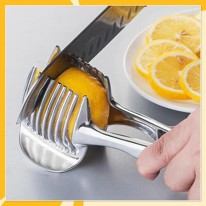 🍋Teraz 50% taniej! Kreatywne narzędzie kuchenne do krojenia w plastry – ręczna krajalnica ze stopu aluminium (materiał bezpieczny w kontakcie z żywnością) oraz uchwyt ułatwiający szybkie krojenie cytryn, pomidorów, cebuli i miękkich owoców lub warzyw.