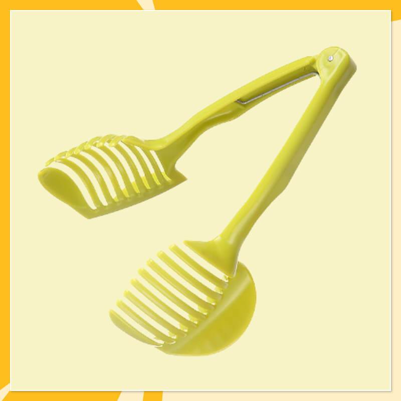 🍋Teraz 50% taniej! Kreatywne narzędzie kuchenne do krojenia w plastry – ręczna krajalnica ze stopu aluminium (materiał bezpieczny w kontakcie z żywnością) oraz uchwyt ułatwiający szybkie krojenie cytryn, pomidorów, cebuli i miękkich owoców lub warzyw.
