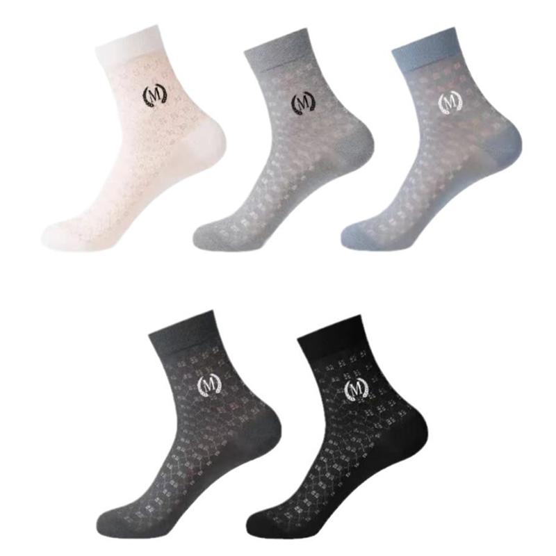 5 tuzinów masturbowanych pończoch w środku lata