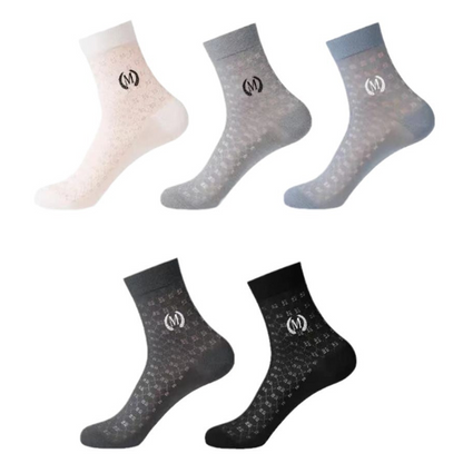 5 tuzinów masturbowanych pończoch w środku lata