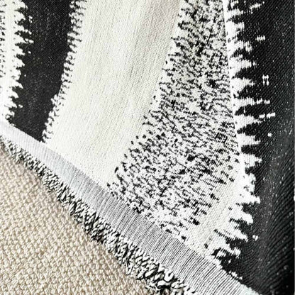 🛋️Stylowy i przewiewny pokrowiec na sofę w paski z tkaniny szenilowej