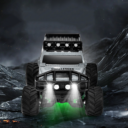 💥Miniaturowa zdalnie sterowana terenowa ciężarówka z oświetleniem