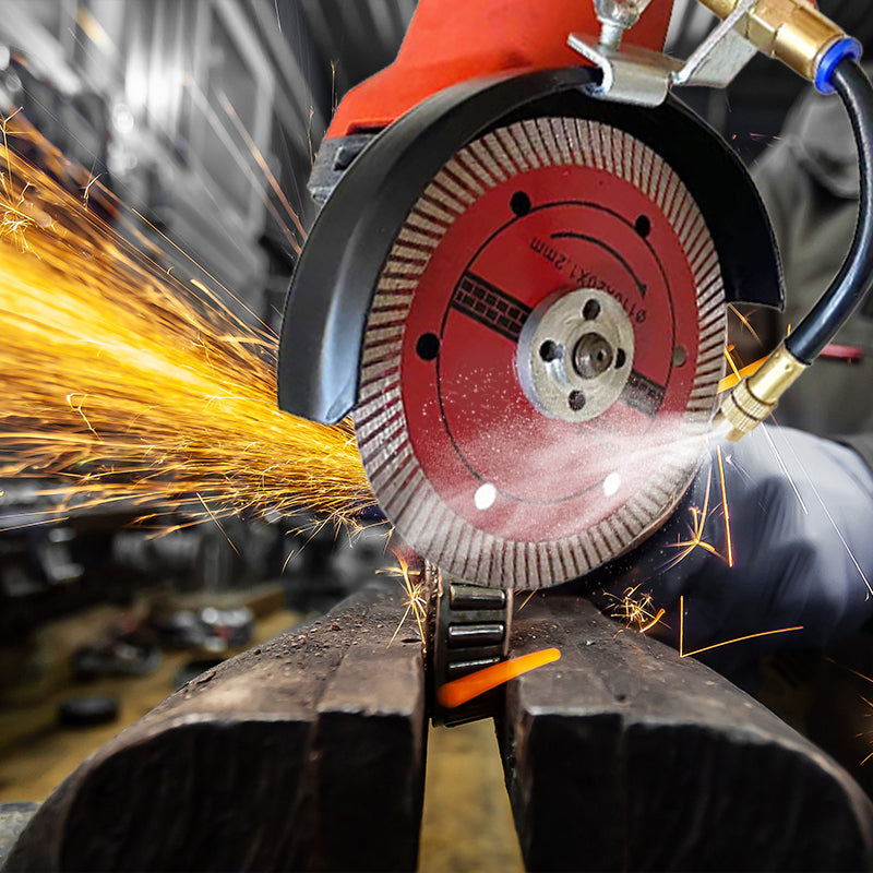 🔧 OGRANICZONA CZASOWO PROMOCJA: -50%! ✨ Zraszacz przeciwpyłowy do przecinarki – dwa tryby natrysku, elastyczny przewód aluminiowy, konstrukcja odporna na rdzę 💧
