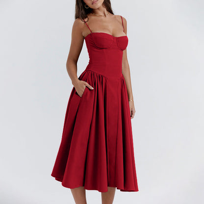 🌹 TERAZ 50% ZNIŻKI! 👗 Sukienka midi z plisowanym gorsetem i ramiączkami typu spaghetti – ponadczasowa elegancja i praktyczne kieszenie ✨