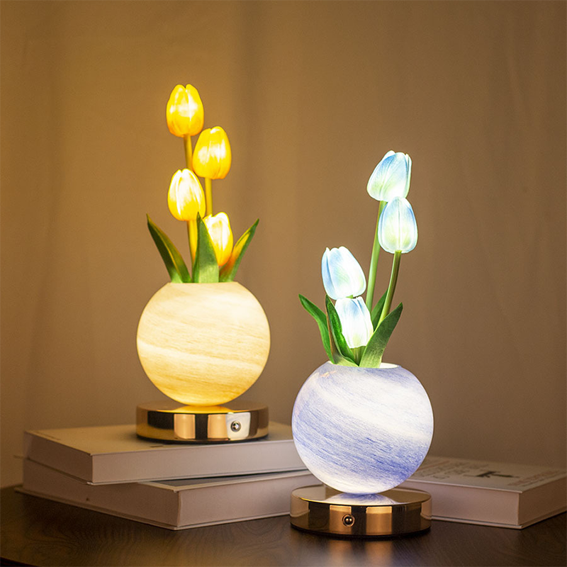 ✨ Elegancka Lampka Nocna z Bukietem Tulipanów – Piękna Dekoracja i Miękkie Światło ✨