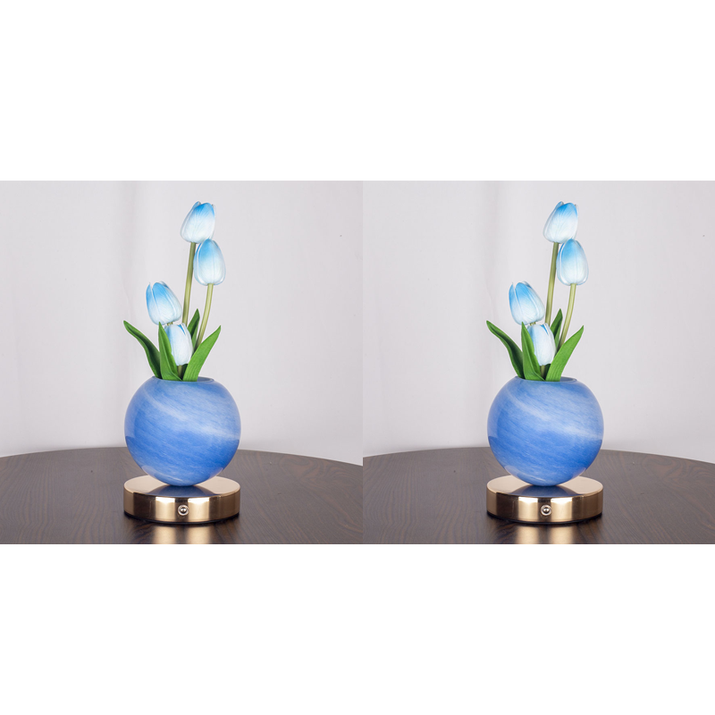 ✨ Elegancka Lampka Nocna z Bukietem Tulipanów – Piękna Dekoracja i Miękkie Światło ✨