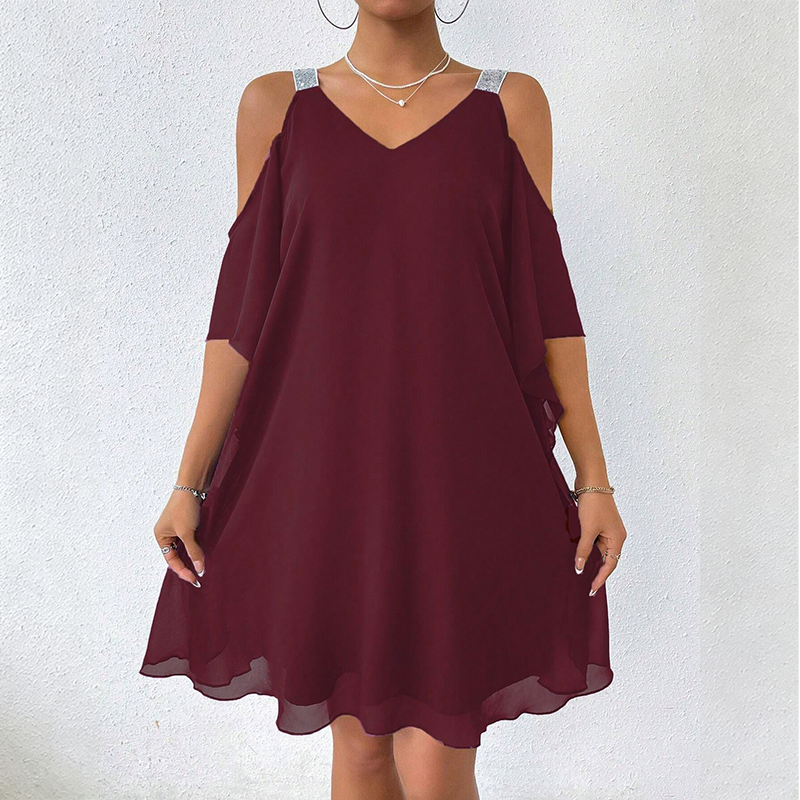 🍃🌸 OFERTA LIMITOWANA: 50% TANIEJ! 👗Wszechstronna sukienka z dekoltem w serek i odkrytymi ramionami – miękka i wygodna – idealna zarówno na dzień, jak i na wieczór.