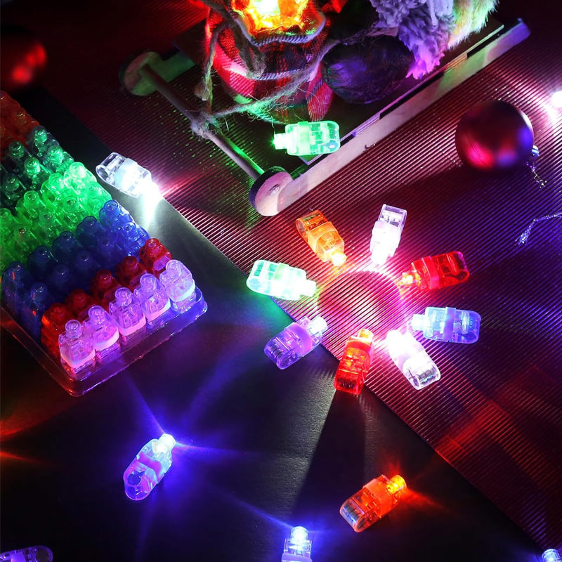 🔥Wielka wyprzedaż –50%🔥 Kolorowe mini-lampki LED na palec – świecące gadżety imprezowe z elastyczną opaską